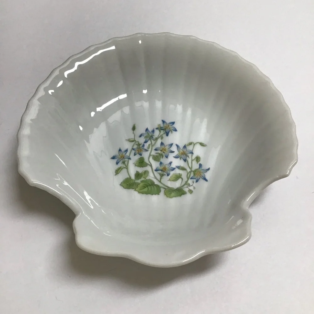 Vintage Takahashi Blue Floral Shell Shape Soap Dish Vanity Trinket Sea Japan